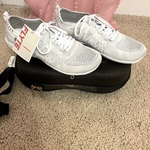 Nfinity Flyte cheer shoes never been worn. Came in and were to big.